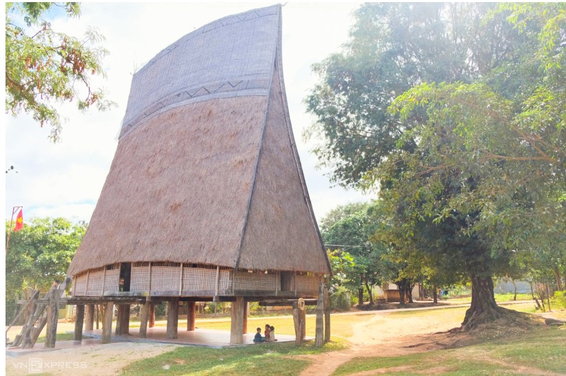 dân tộc - hiện đại trong kiến trúc, giao thoa giữa kiến trúc hiện đại và dân tộc, văn hóa và kiến trúc