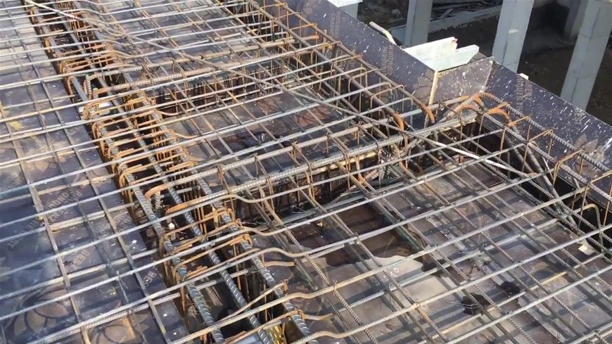 thép dầm, bố trí thép dầm, thép dầm nhịp 5-9