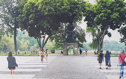 Hội kiến trúc sư đề xuất kè cỏ quanh Hồ Gươm Hồ gươm,kè cỏ hồ,tàu điện