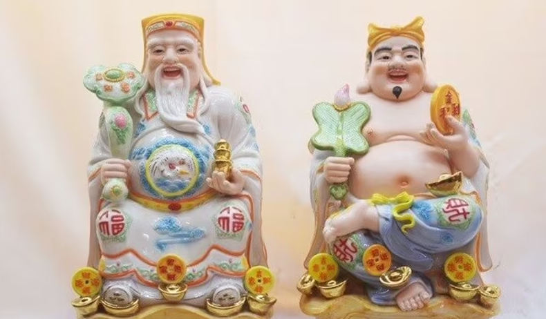 Hướng dẫn chi tiết vị trí đặt bàn thờ ông Địa trong nhà để đón tài lộc Bàn Thờ Ông Địa, Phong Thủy Nhà Ở, Thần Tài Ông Địa, Thu Hút Tài Lộc, Cách Đặt Bàn Thờ